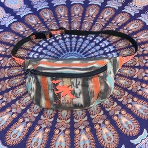 Retro 80s GOTCHA Hip shoulder Fanny pack. OS